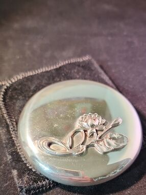 Silver Floral Compact Brooch Mirror - Polished Silver Finish